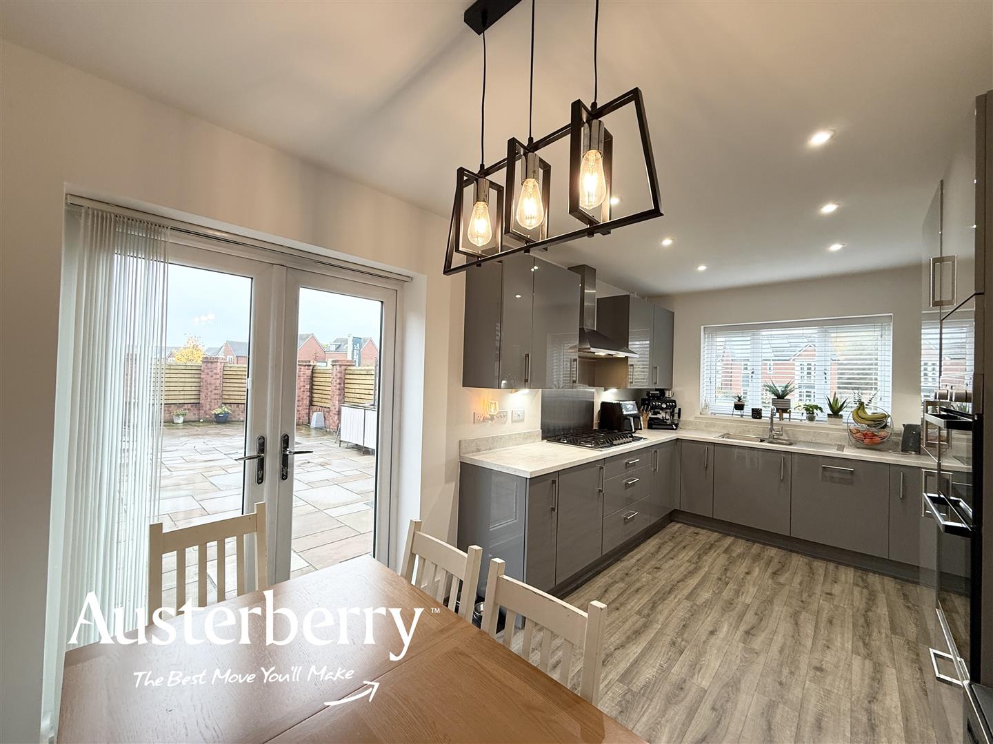 5 bed property in Marshall Lane, Stoke on Trent
